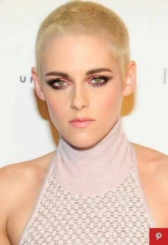 Skinhead อัพเดทลุค "สาวมั่น" กับทรงผมสั้นกุด...กนกวรรณ มณีแสงสาคร