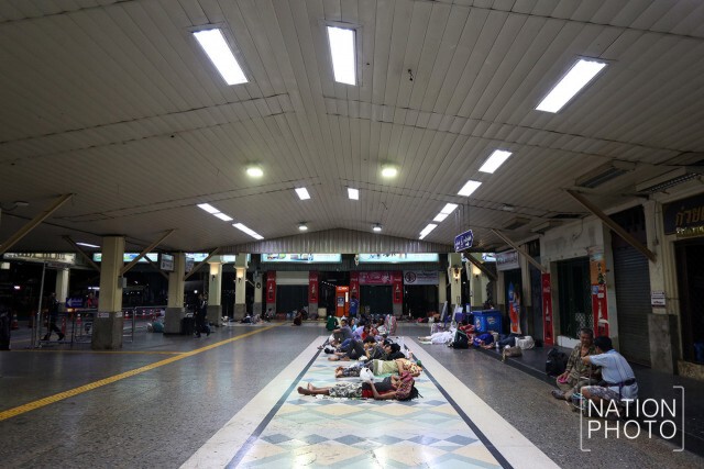 จัดระเบียบคัดกรองผู้ที่พักคอย หัวลำโพง