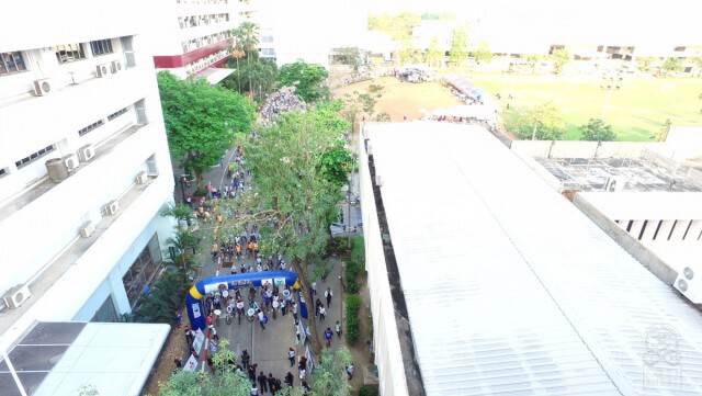 ภาพมุมสูงชุด ปั่น ปัน น้ำใจช่วยชาวใต้ @บางขุนเทียน