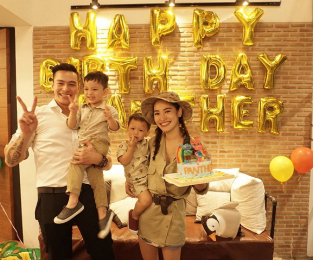 สุดอบอุ่น..
ปีเตอร์-พลอย HBD Panther