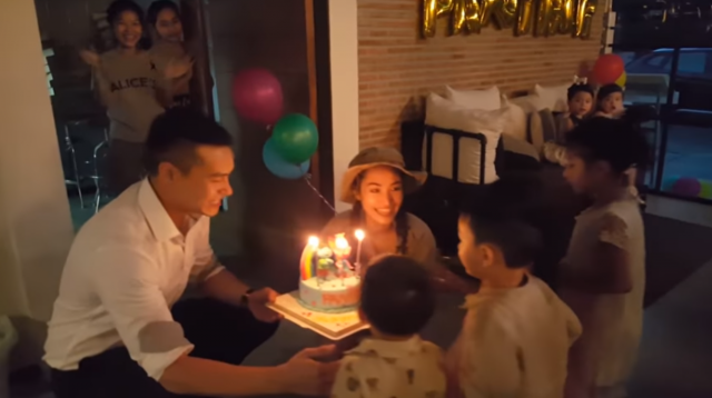 สุดอบอุ่น..
ปีเตอร์-พลอย HBD Panther