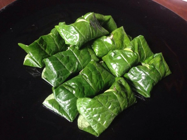 ครัวน้าคม : หมูย่างใบชะพลู เมนูง่ายๆ ได้ประโยชน์ อร่อย