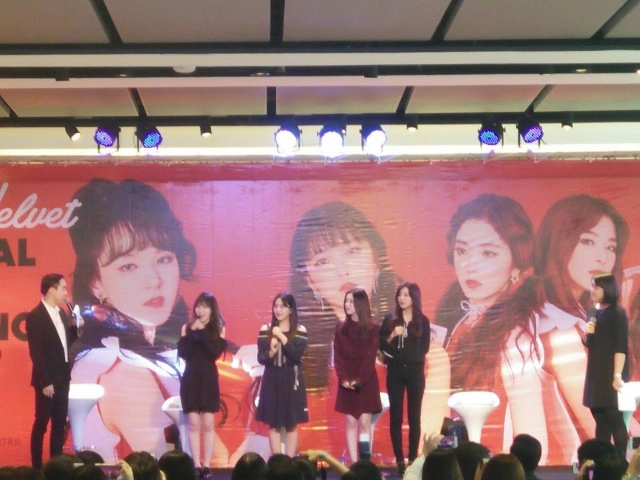 แฟนคลับ รุมกรี้ด! "Red Velvet" ศิลปินเกาหลี เยือนไทยครั้งแรก