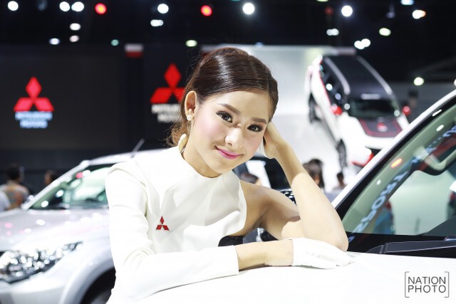 สวย...สง่า...
"พริตตี้" Motor Show 2017