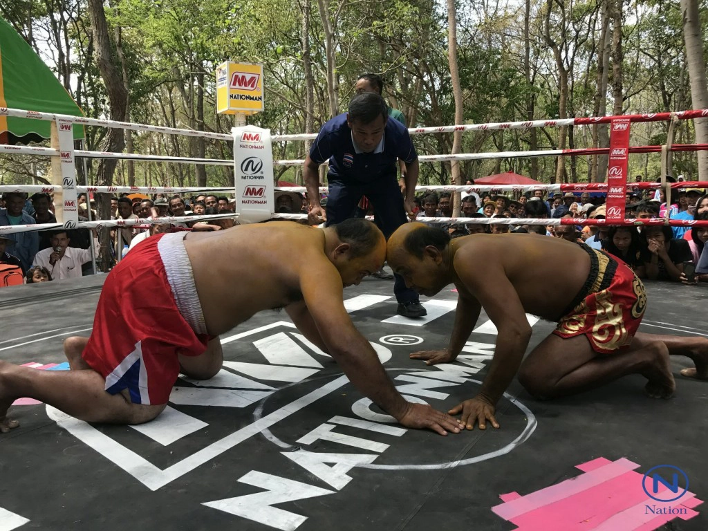 หัวล้านชนกันสีสันงานแข่งกีฬาต้านยาเสพติด