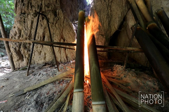 จิบกาแฟ นั่งแพไม้ไผ่
คลองศก สุราษฎร์ธานี
ย้อนวิถีชุมชน คนต้นน้ำ