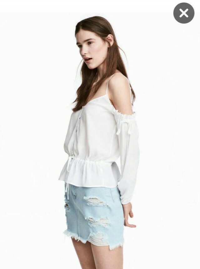 Hello ฤดูร้อน...สาวสะออนอย่างพวกเรา ขอสวยซ่า ท้าแสงแดดด้วย "เสื้อเปิดไหล่"