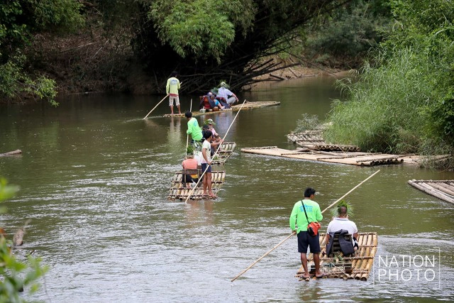 จิบกาแฟ นั่งแพไม้ไผ่
คลองศก สุราษฎร์ธานี
ย้อนวิถีชุมชน คนต้นน้ำ