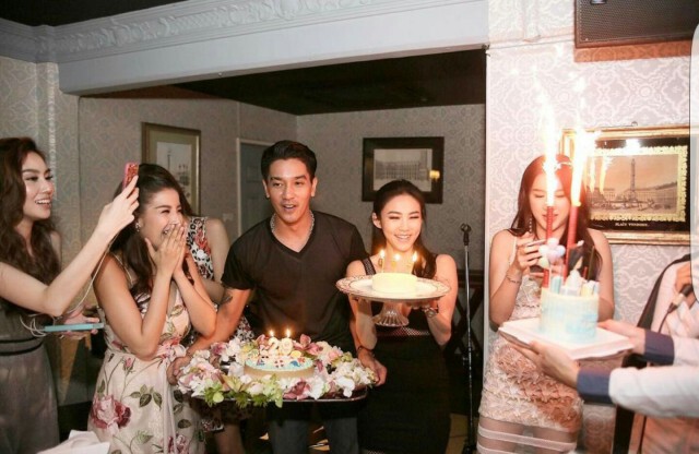 "แมน" หอมฟอดใหญ่
ฉลองเบิร์ดเดย์ "ใบเตย" ครบ 29 ปี