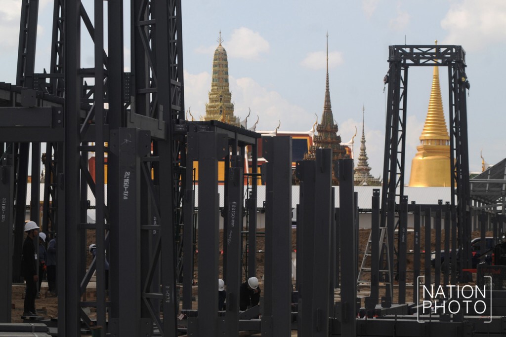 ภาพชุด พระเมรุมาศคืบหน้า 55 % ภาพชุด พระเมรุมาศคืบหน้า 55 %