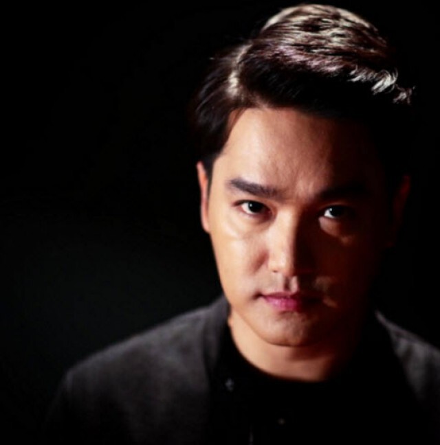 "เอ๊ะ จิรากร" ชื่นชม "ทอม Room39"
"นายกล้าทำ กล้าลอง ในสิ่งที่ท้าทาย...สุดยอด"