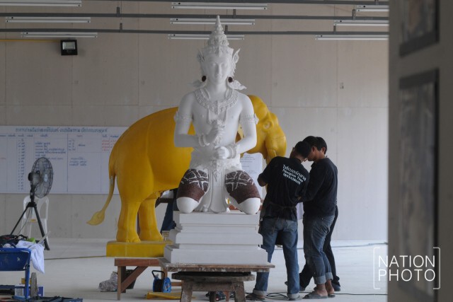 ภาพชุด พระเมรุมาศคืบหน้า 55 %