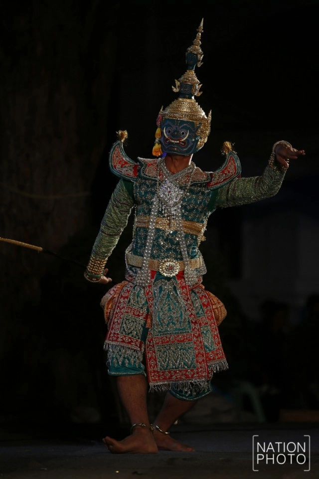 "โขน" ตอน นางลอย