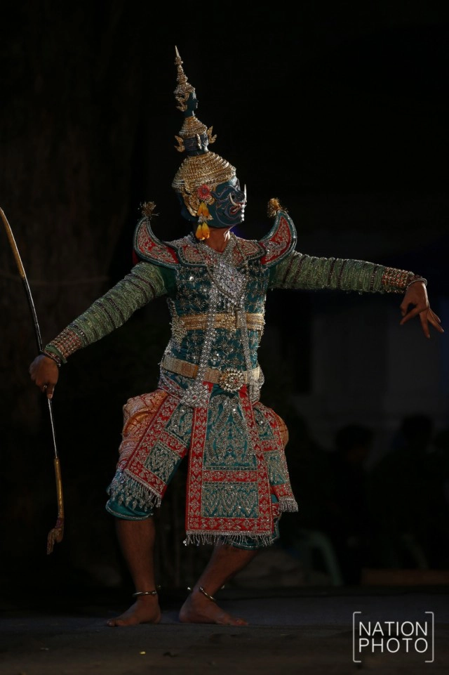 "โขน" ตอน นางลอย