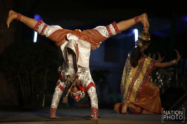 "โขน" ตอน นางลอย