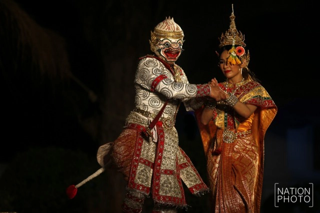 "โขน" ตอน นางลอย