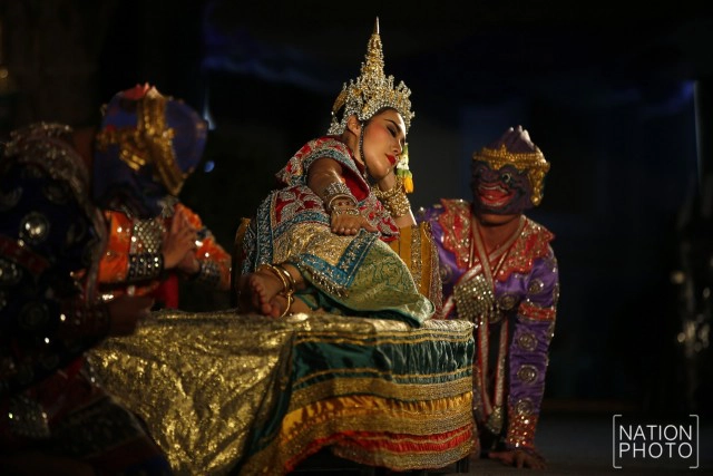 "โขน" ตอน นางลอย