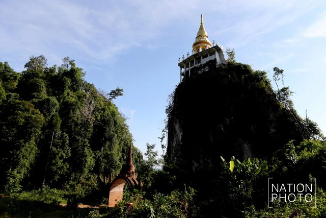 เจดีย์ลอยฟ้า แหล่งธรรมะในความรื่นรมย์ "อุทยานธรรมเขานาใน" สุราษฎร์ธานี