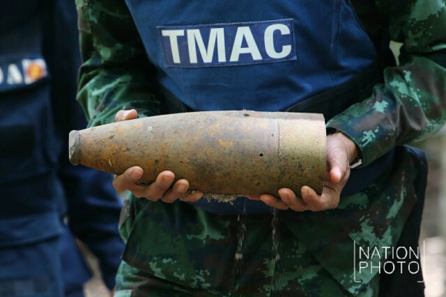 ประมวลภาพ "การเคลื่อนย้ายทุ่นระเบิดที่ตกค้างตามแนวชายแดน ไปทำลาย"