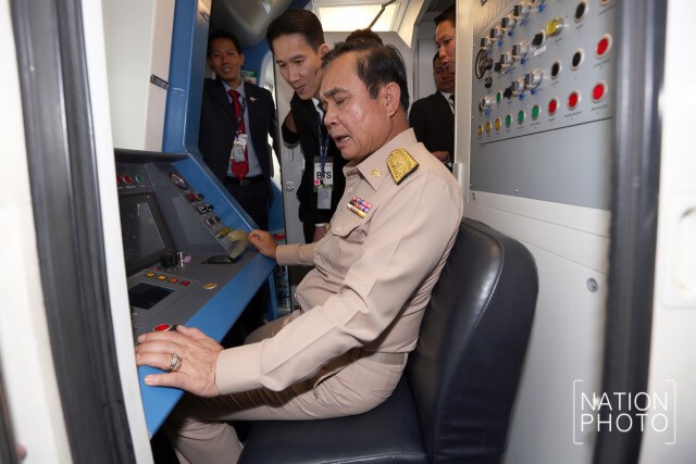 นายกฯตู่ เปิดรถไฟฟ้า สายสีเขียว "แบริ่ง-สมุทรปราการ"