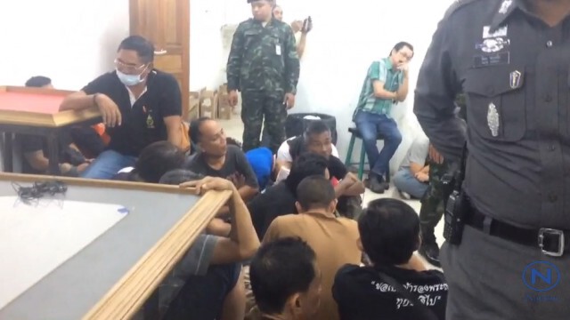 ทหาร-ตำรวจบุกจับบ่อน"เฮียเส่ย"ซอยเสือใหญ่รวบ65ผีพนันเป็นต่างด้าวอื้อ
