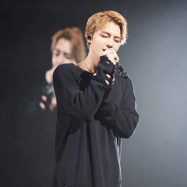 แฟนคลับปลื้ม! "คิม แจจุง" ย่องเงียบเยี่ยม "น้องมิน" คนไทยที่ป่วยในเกาหลี พร้อมบริจาค 20 ล้านวอน