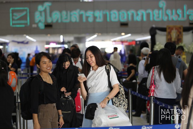 ดอนเมืองคึกคัก! ประชาชนเริ่มทยอยเดินทางกลับภูมิลำเนาและท่องเที่ยว