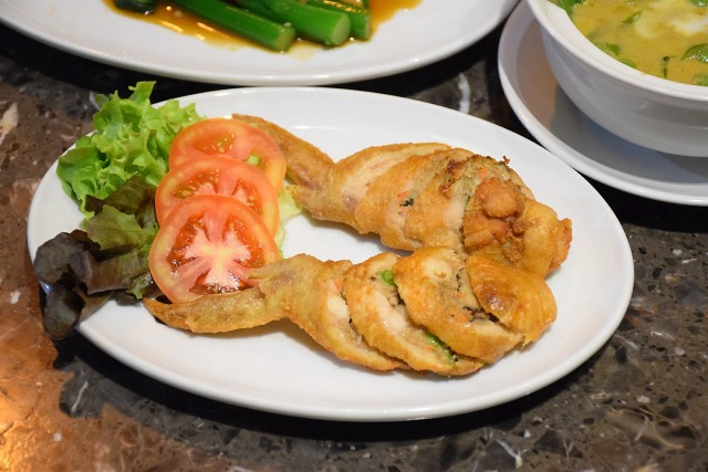 อร่อยปักหมุด : "อย่าลืม...สีฟ้า...เวลาหิว" เมนูต้นตำรับ รางวัล Amazing Thai Taste