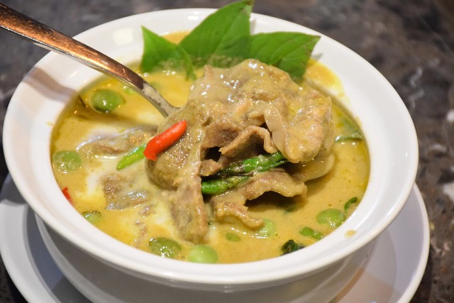 อร่อยปักหมุด : "อย่าลืม...สีฟ้า...เวลาหิว" เมนูต้นตำรับ รางวัล Amazing Thai Taste