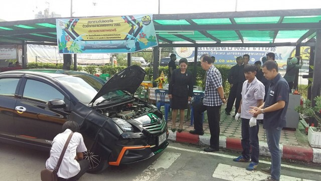 ปตท.แจกฟรีน้ำมันเครื่อง 4 พันลิตร บริการรถช่วงเทศกาลสงกรานต์
