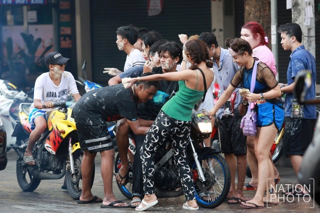 สงกรานต์ ลาดพร้าว101 สุดสนุก