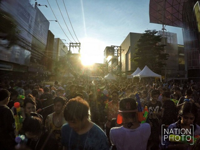 งานสงกรานต์เมษาผ้าขาวม้ายกสยาม @สยามสแควร์