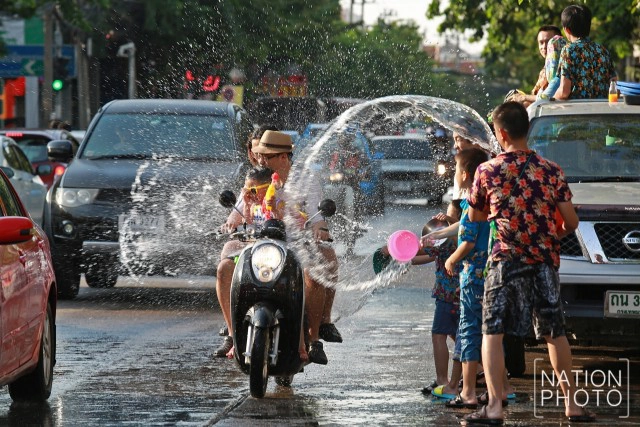 สงกรานต์ ลาดพร้าว101 สุดสนุก