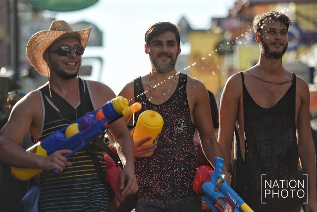 เริ่มแล้ว!!! สงกรานต์ "ถนนข้าวสาร"