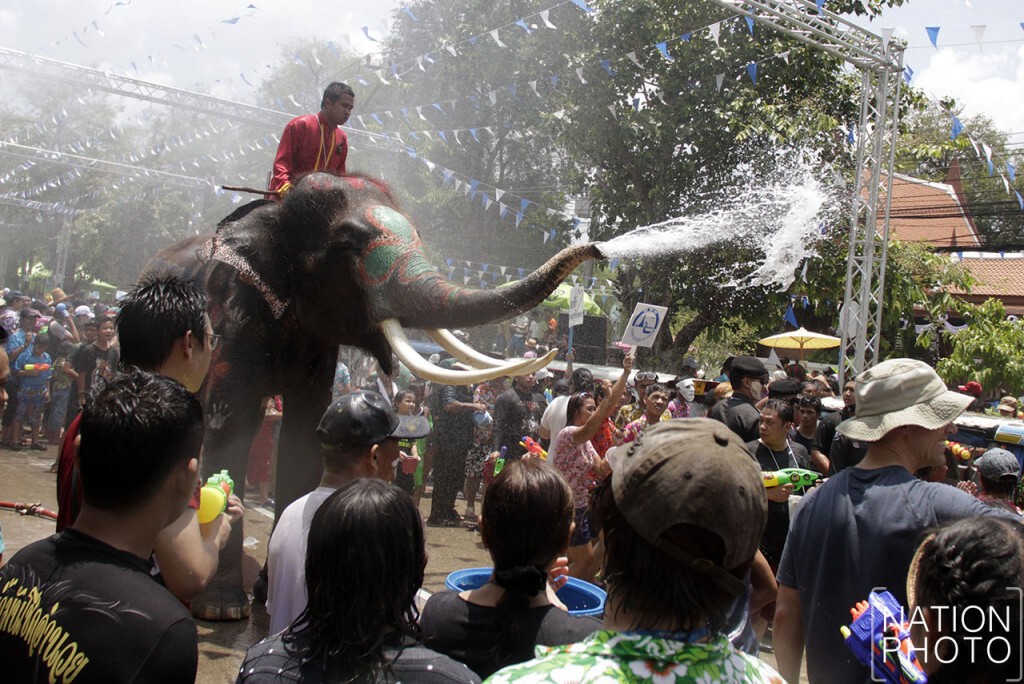 สงกรานต์ อยุธยา ชุ่มฉ่ำสนุกสนาน สงกรานต์ อยุธยา ชุ่มฉ่ำสนุกสนาน