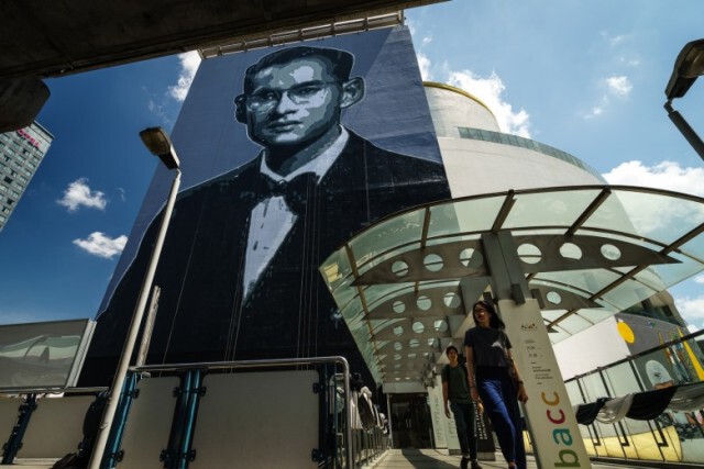 ภาพประวัติศาสตร์ พระบรมสาทิสลักษณ์ร. 9 ใหญ่ที่สุดในโลก