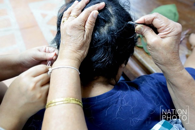 "ถอนหงอก" เสริมใยรัก วันครอบครัว...