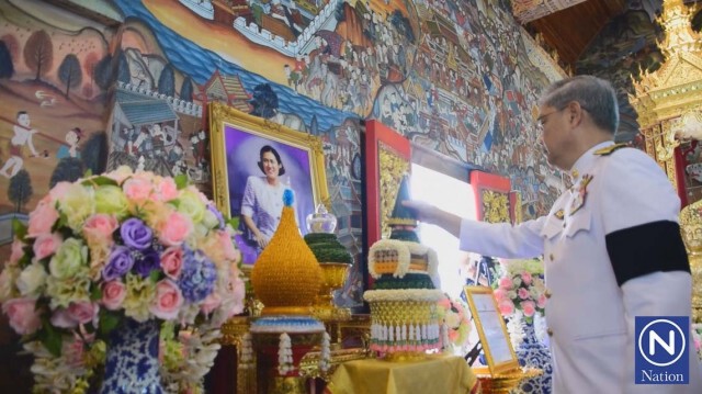 สมเด็จพระเทพฯ พระราชทานน้ำสำหรับสรงหลวงพ่อพุทธประธาน