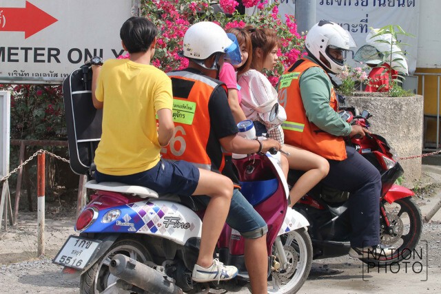 แน่นสถานีหมอชิต! ปชช.เริ่มเดินทางกลับบ้านหลังหมดเทศกาลสงกรานต์(ภาพชุด)