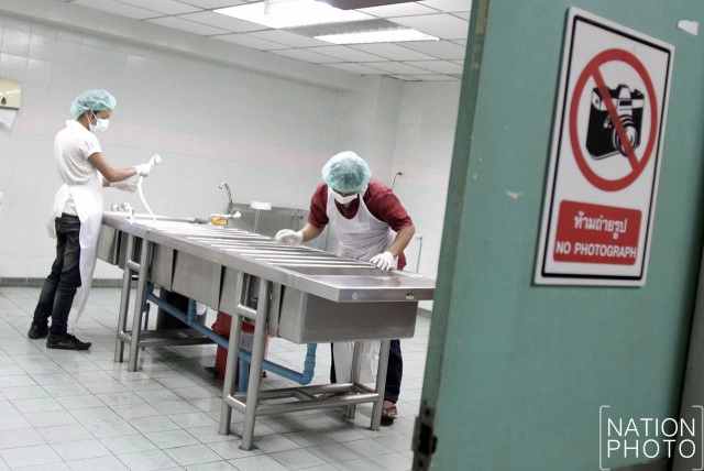 "เมาแล้วขับ" ส่งทำงานห้องดับจิต