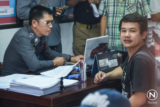 "นักกิจกรรม"
โร่แจ้งความให้ตามหาหมุด
ยันเป็นความผิดเบียดบังโบราณวัตถุ