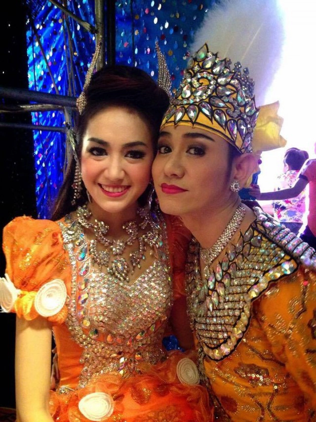 ประชันหล่อ-สวย "พ่อ-ลูก" "ไชยา-น้องแป้ง"