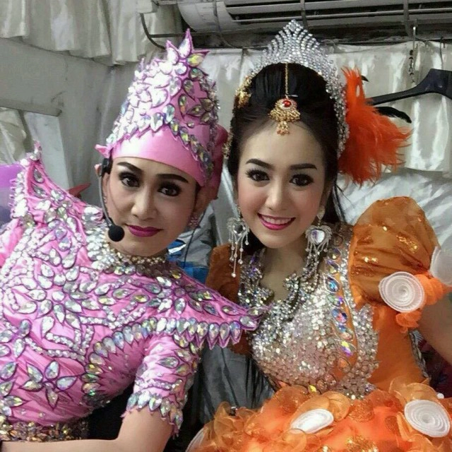 ประชันหล่อ-สวย "พ่อ-ลูก" "ไชยา-น้องแป้ง"