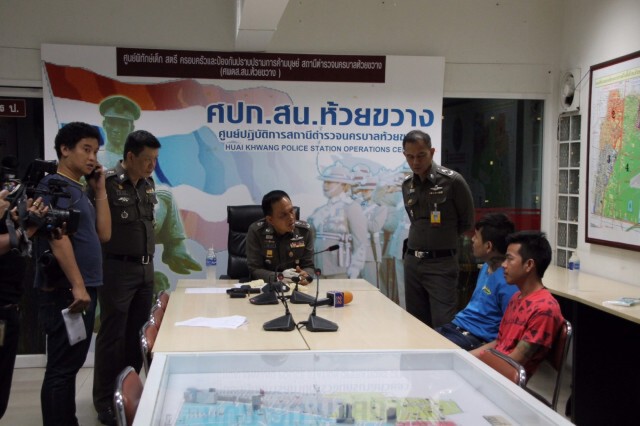 ตร.ไล่ยิงล้อเก๋งสกัดจับหนุ่มอดีตแก๊งโอรสควงปืนหวังปลิดชีพแฟนสาวปันใจ