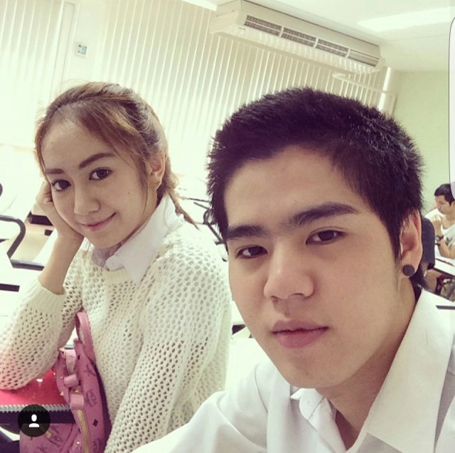 หนุ่มทั้งประเทศกินแห้ว
"แป้ง มิตรชัย" มีแฟนแล้ว