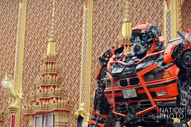 ข้อคิด ที่แฝงมาในรูปปั้น
วัดตะเคียน จ.นนทบุรี