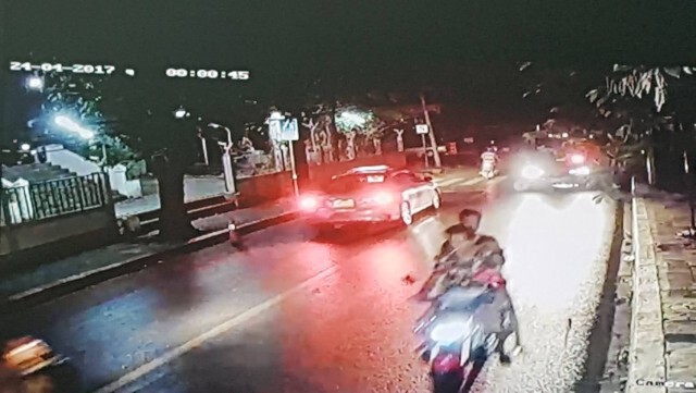 โจ๋เหิม! ท้าทายตำรวจ โยนระเบิดตูมสนั่นหน้าโรงพักห้วยขวาง