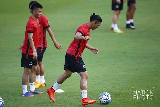 ภาพชุด "กิเลนผยอง" ลงซ้อมเตรียมฟาดแข้ง "บริสเบน รอว์" พุธนี้