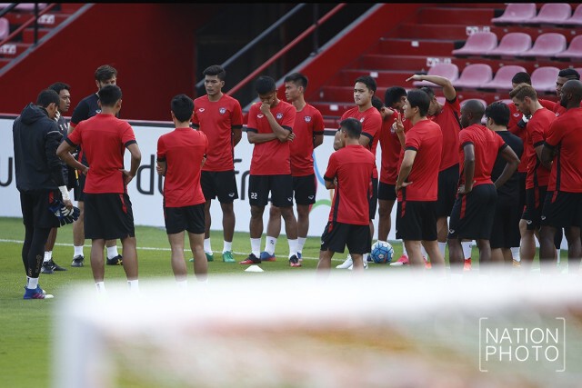 ภาพชุด "กิเลนผยอง" ลงซ้อมเตรียมฟาดแข้ง "บริสเบน รอว์" พุธนี้