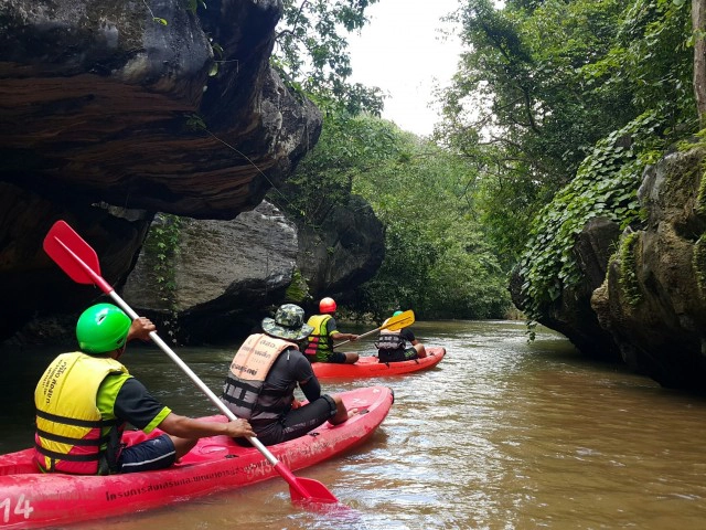 ตรัง เมืองเล็กๆ ที่มีเกาะแก่งในท้องทะเลตรัง